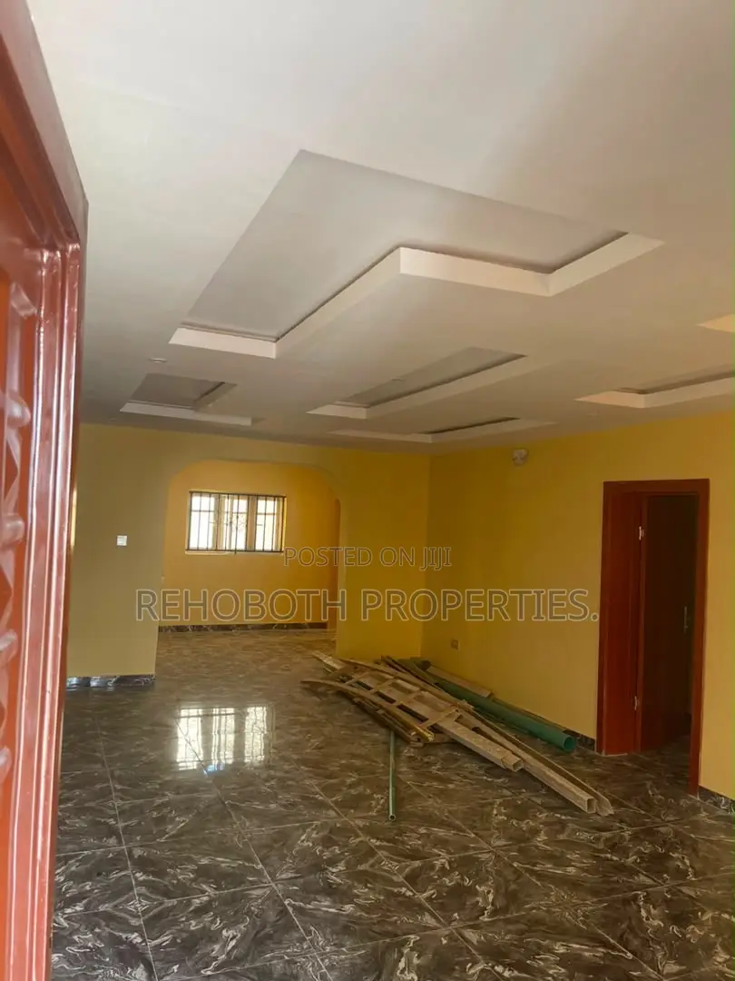 3bdrm Apartment in Oke Ibadan, Akobo for rent