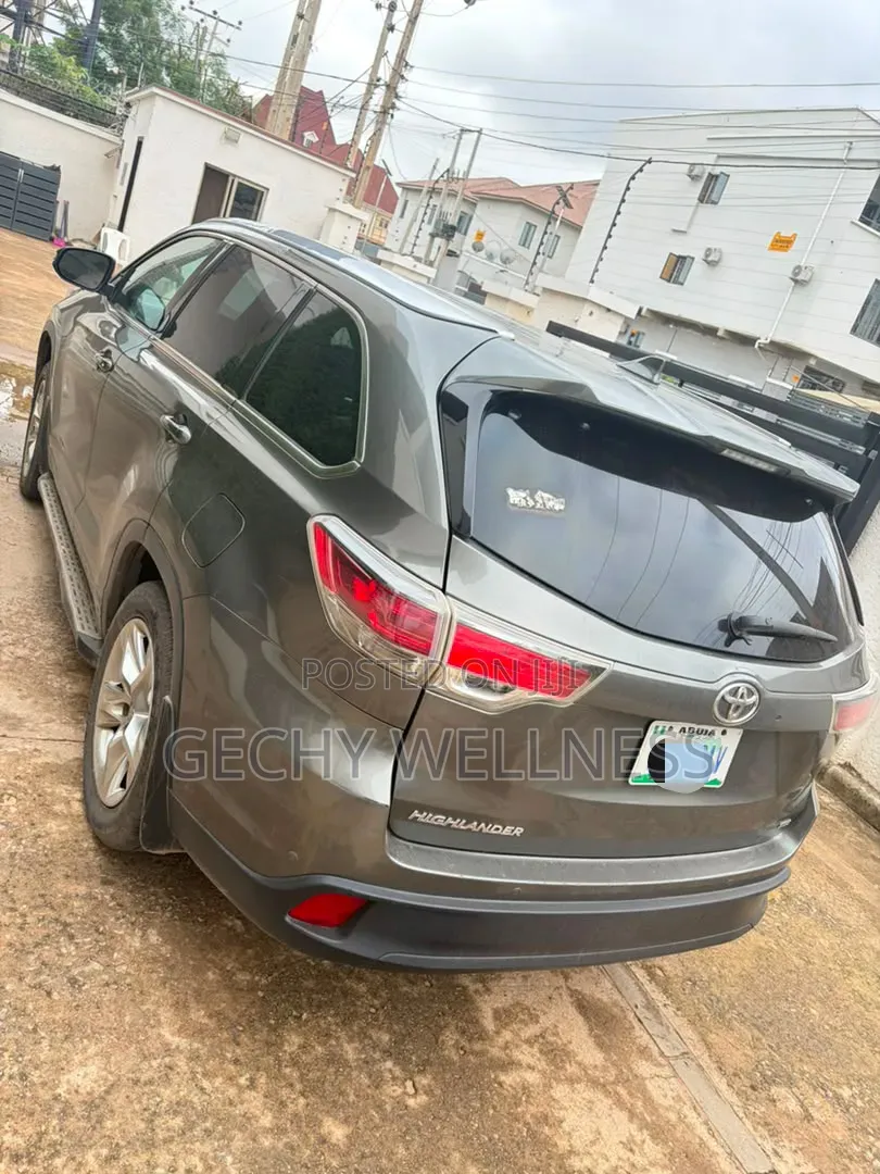 Toyota Highlander 2015 Gray
