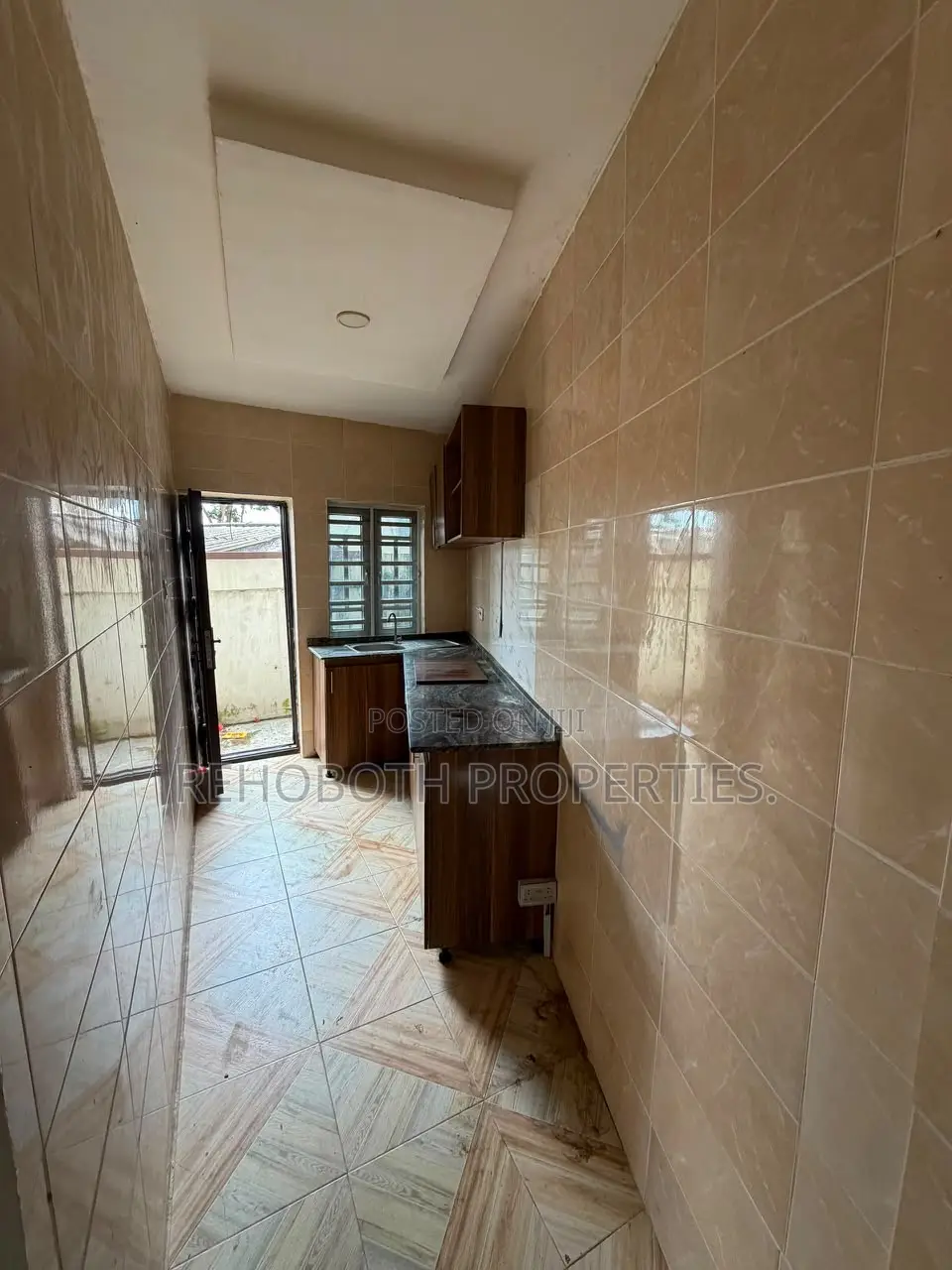 1bdrm Apartment in Ikolaba Gra., Basorun for rent