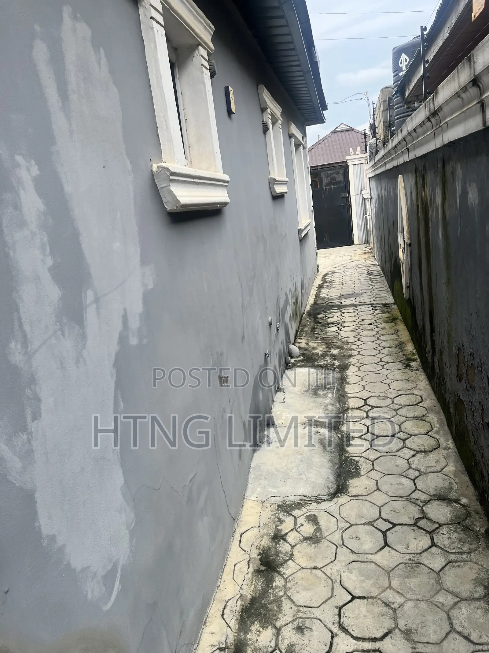 4bdrm Block of Flats in Wagbare, Igbogbo for sale