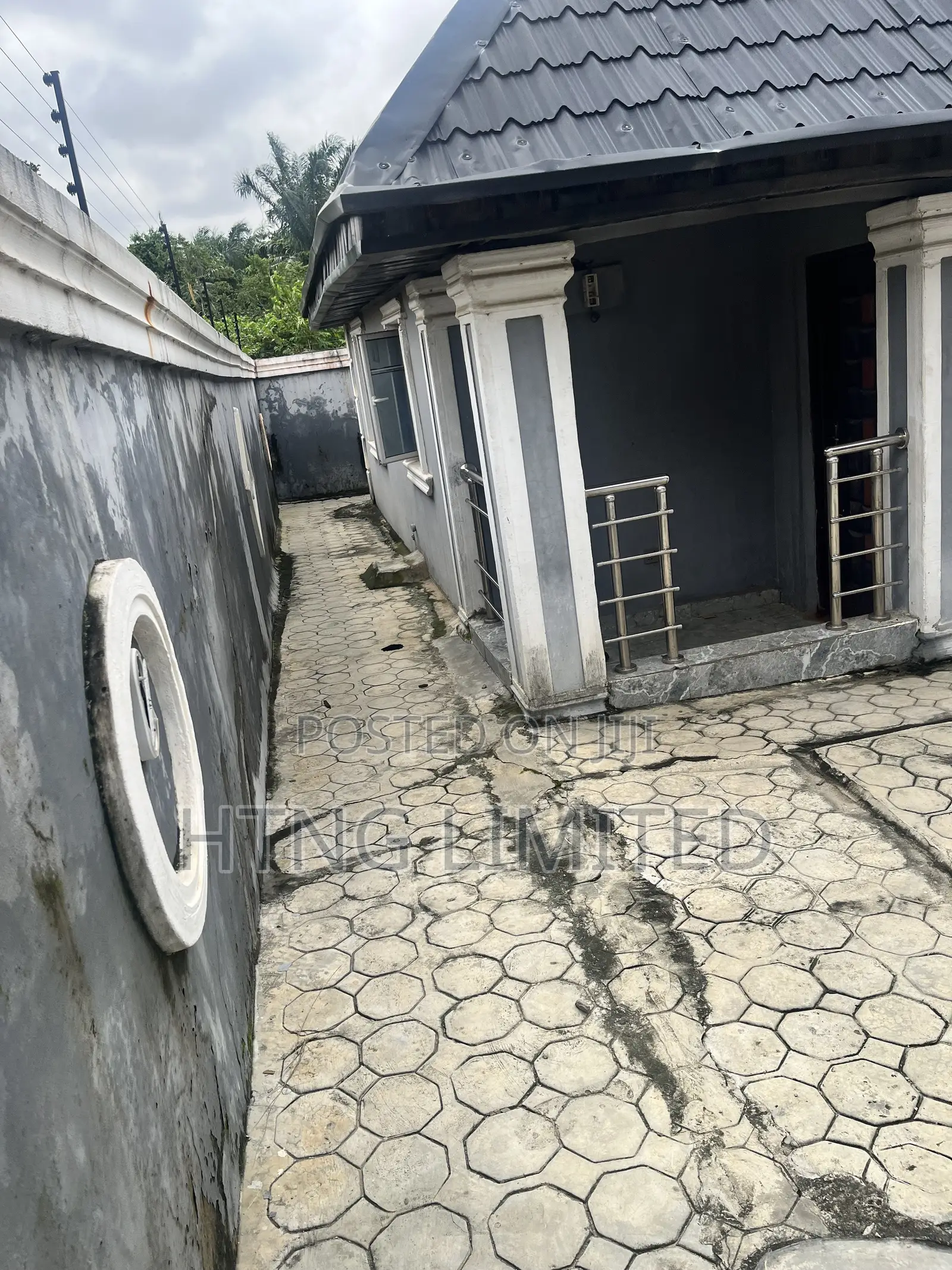 4bdrm Block of Flats in Wagbare, Igbogbo for sale