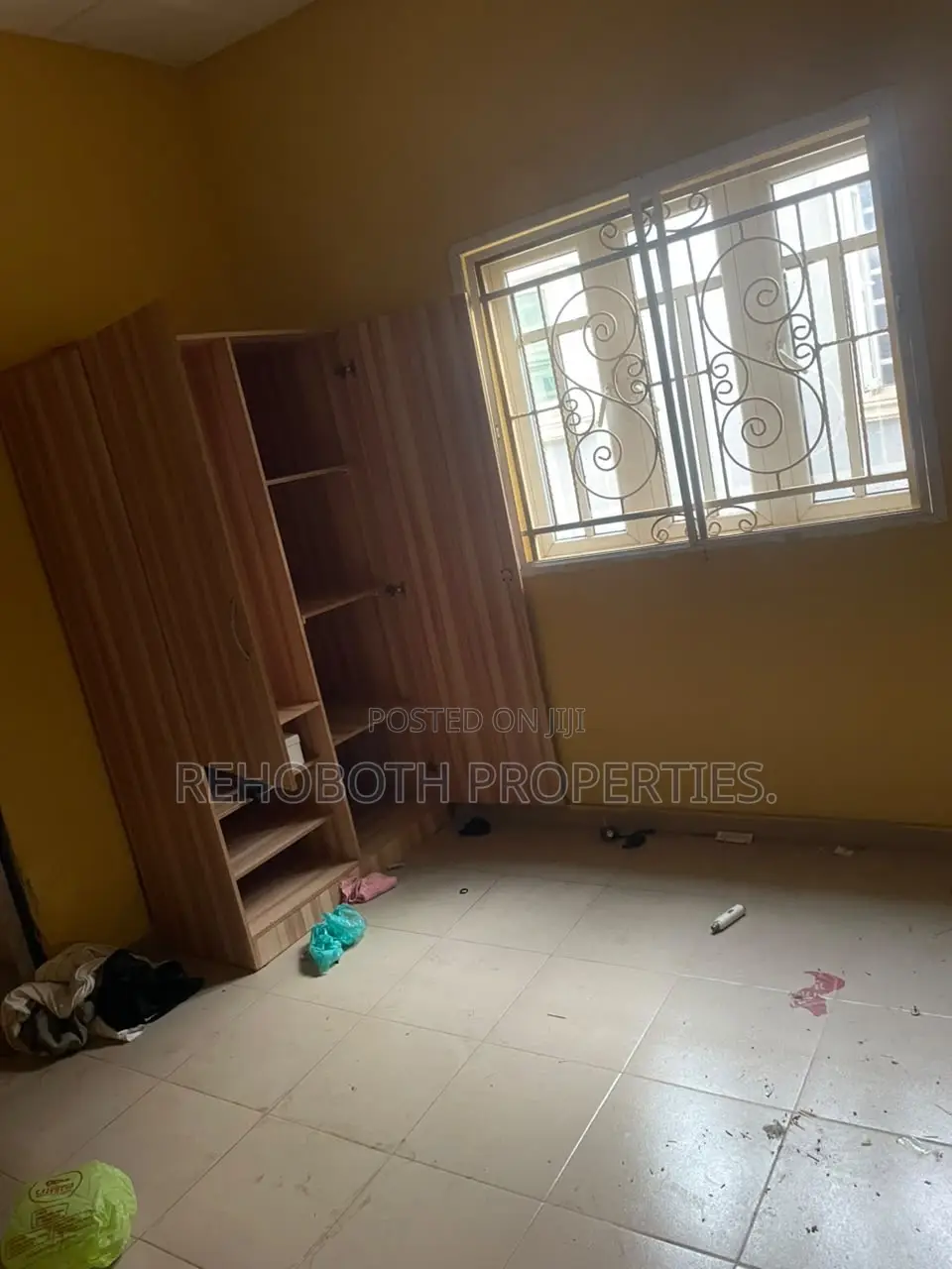 3bdrm Apartment in Elebu, Akala Express for rent