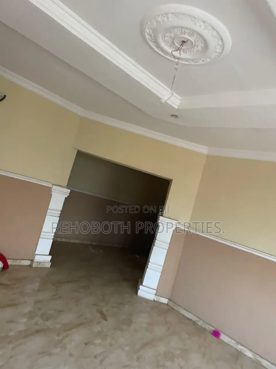 3bdrm Apartment in Elebu, Akala Express for rent