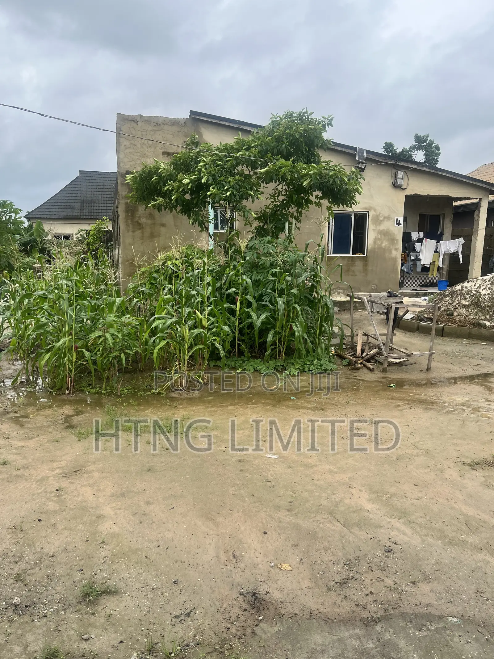 3bdrm Block of Flats in Wagbare, Igbogbo for sale
