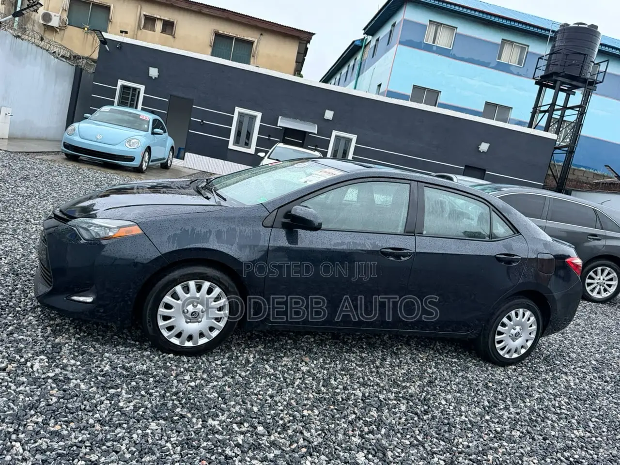 Toyota Corolla LE 4dr Sedan (1.8L 4cyl CVT) 2017