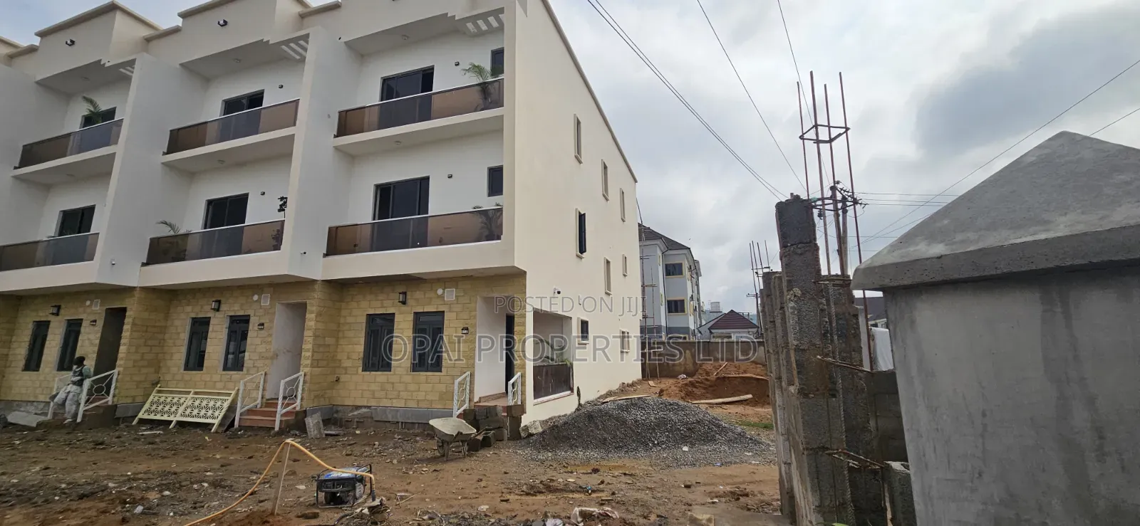 Furnished 4bdrm House in Jahi for sale