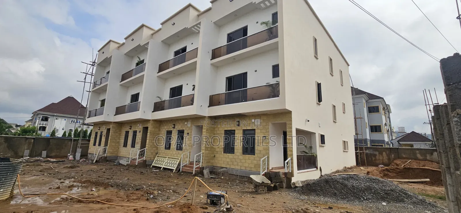 Furnished 4bdrm House in Jahi for sale
