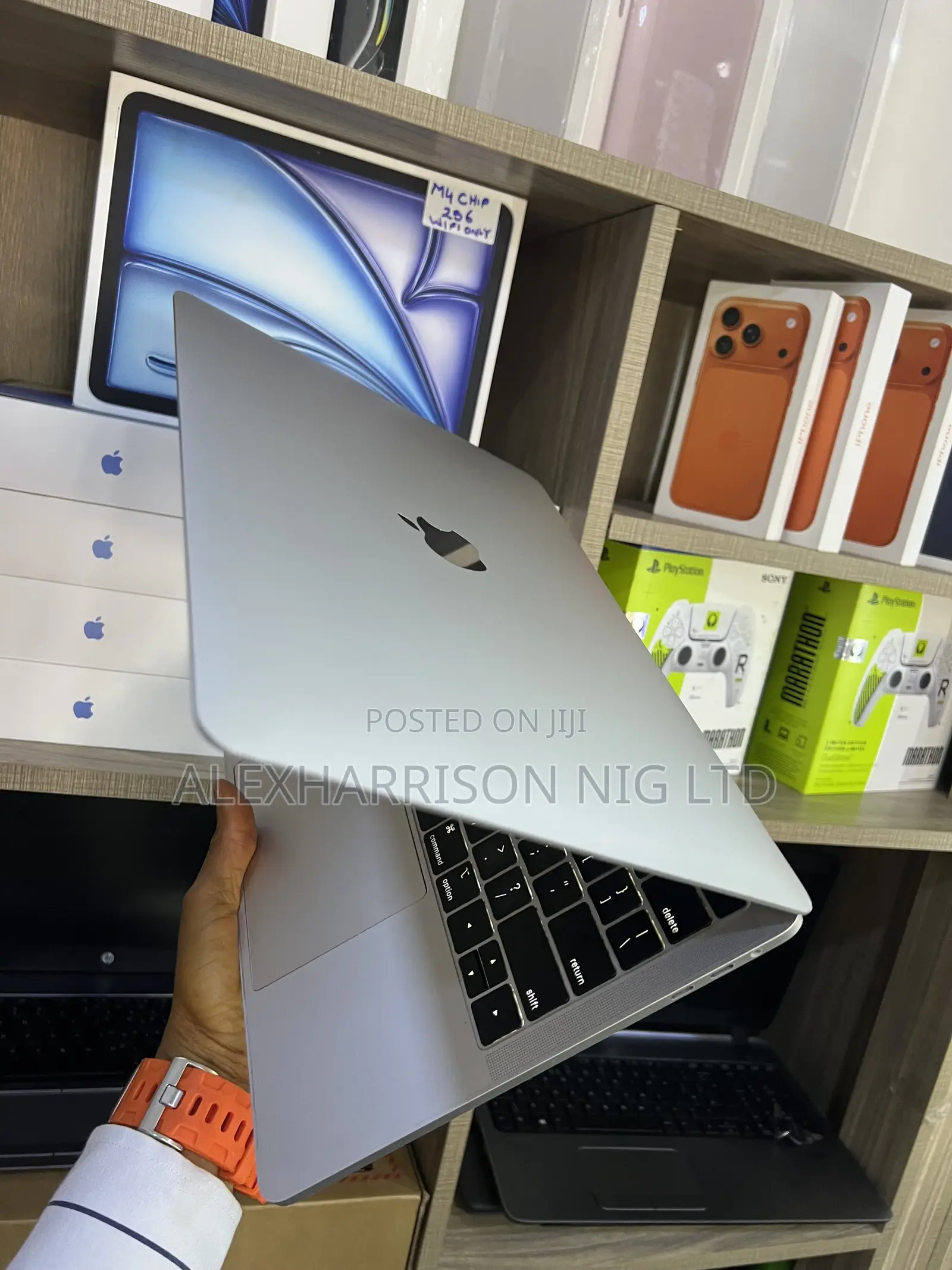 Laptop Apple MacBook Pro 2018 8GB Intel Core i5 SSD 256GB