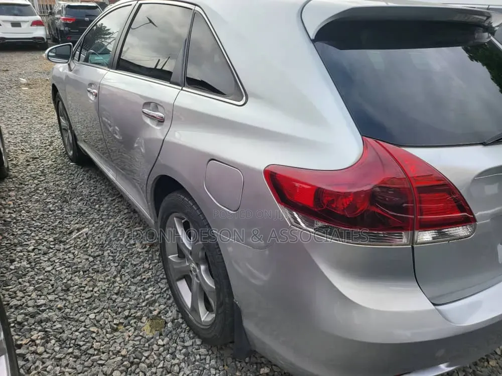 Toyota Venza 2014 Silver