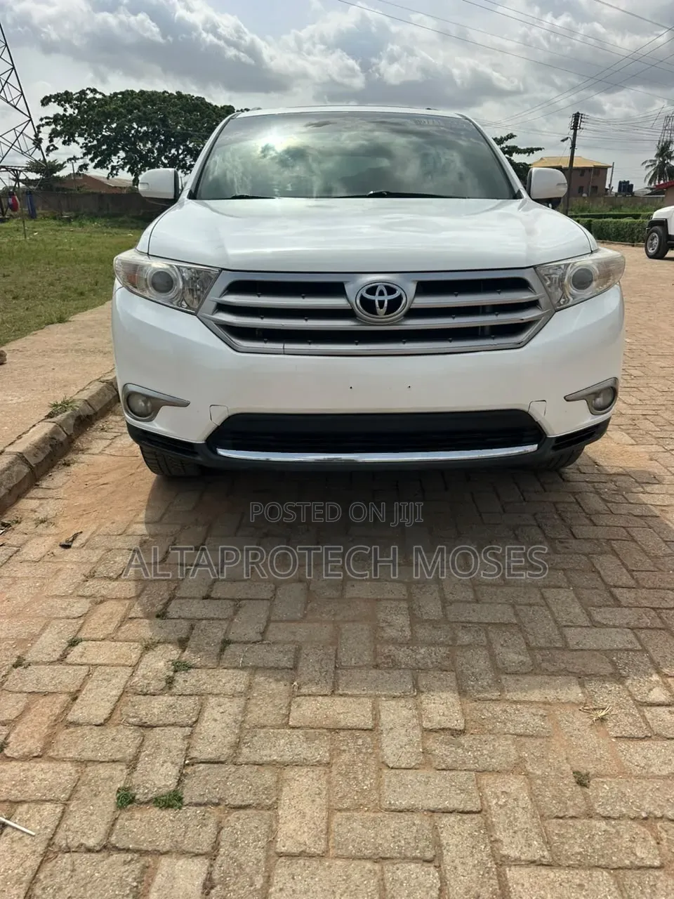 Toyota Highlander Limited 2012 White