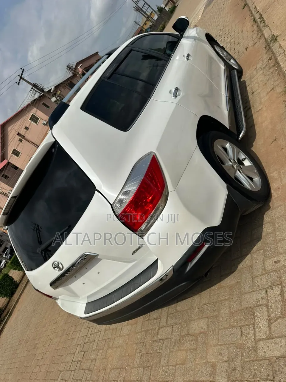 Toyota Highlander Limited 2012 White
