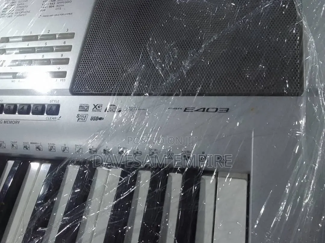Super Clean Direct UK Used Yamaha PSR E 403 Keyboard