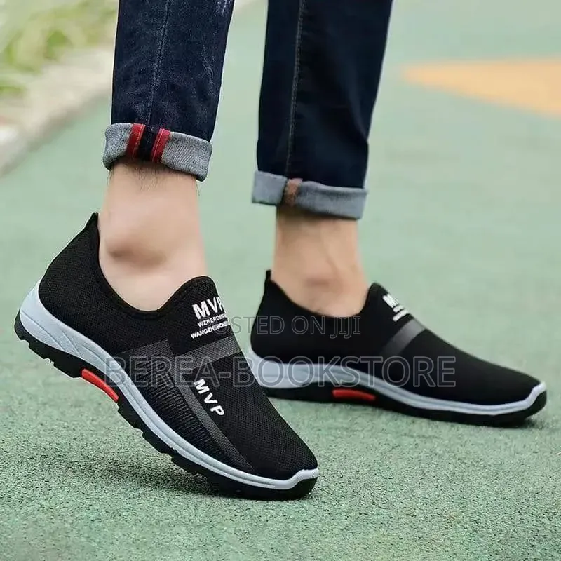 Men's Authentic Sneakers A