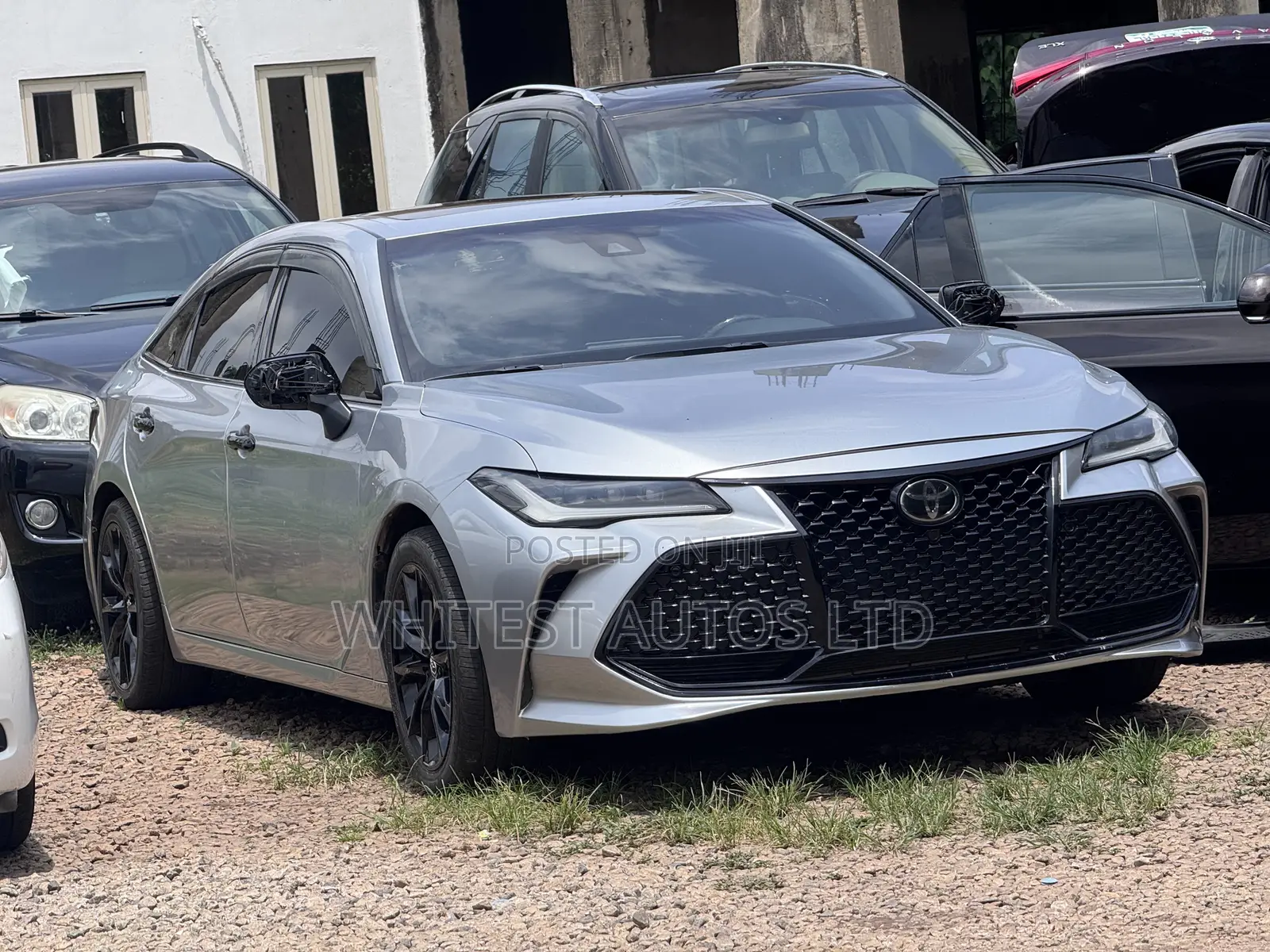 Toyota Avalon TRD 2021 Silver