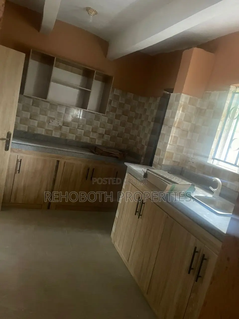 3bdrm Duplex in Akoto Elebu, Akala Express for rent