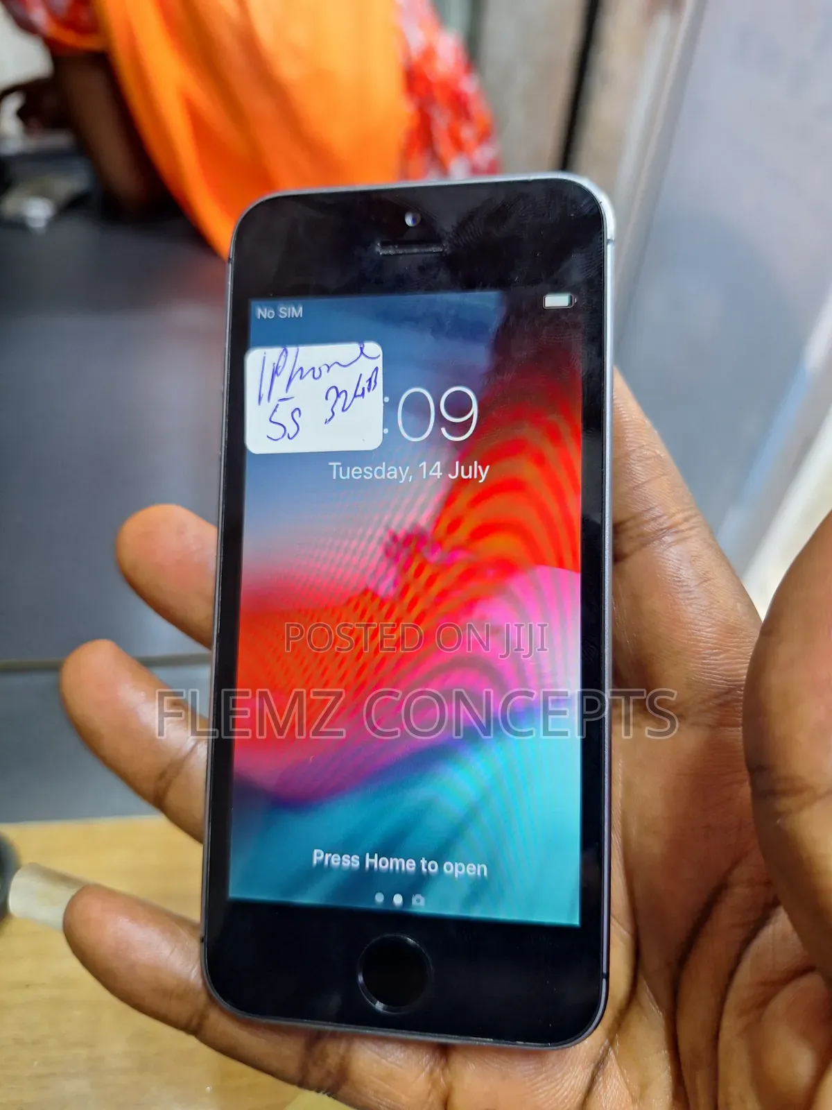Apple iPhone 5s 32 GB Gray