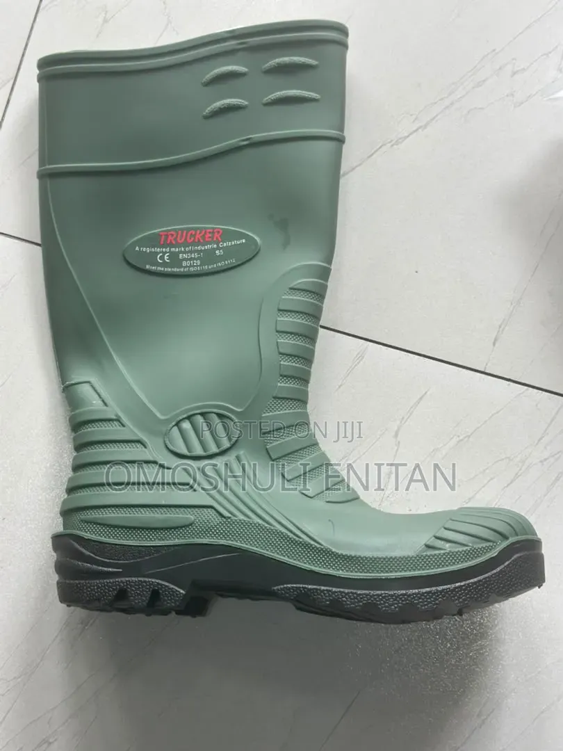 Green /Yellow Trucker Safety Boots