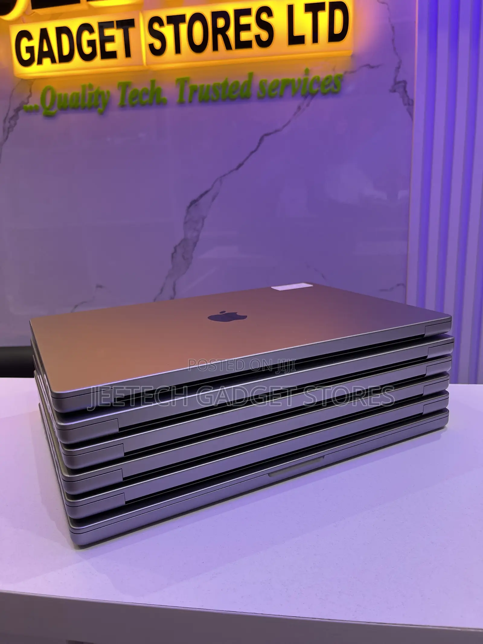 Laptop Apple MacBook Pro 2021 M1 16GB Apple M1 Pro SSD 512GB