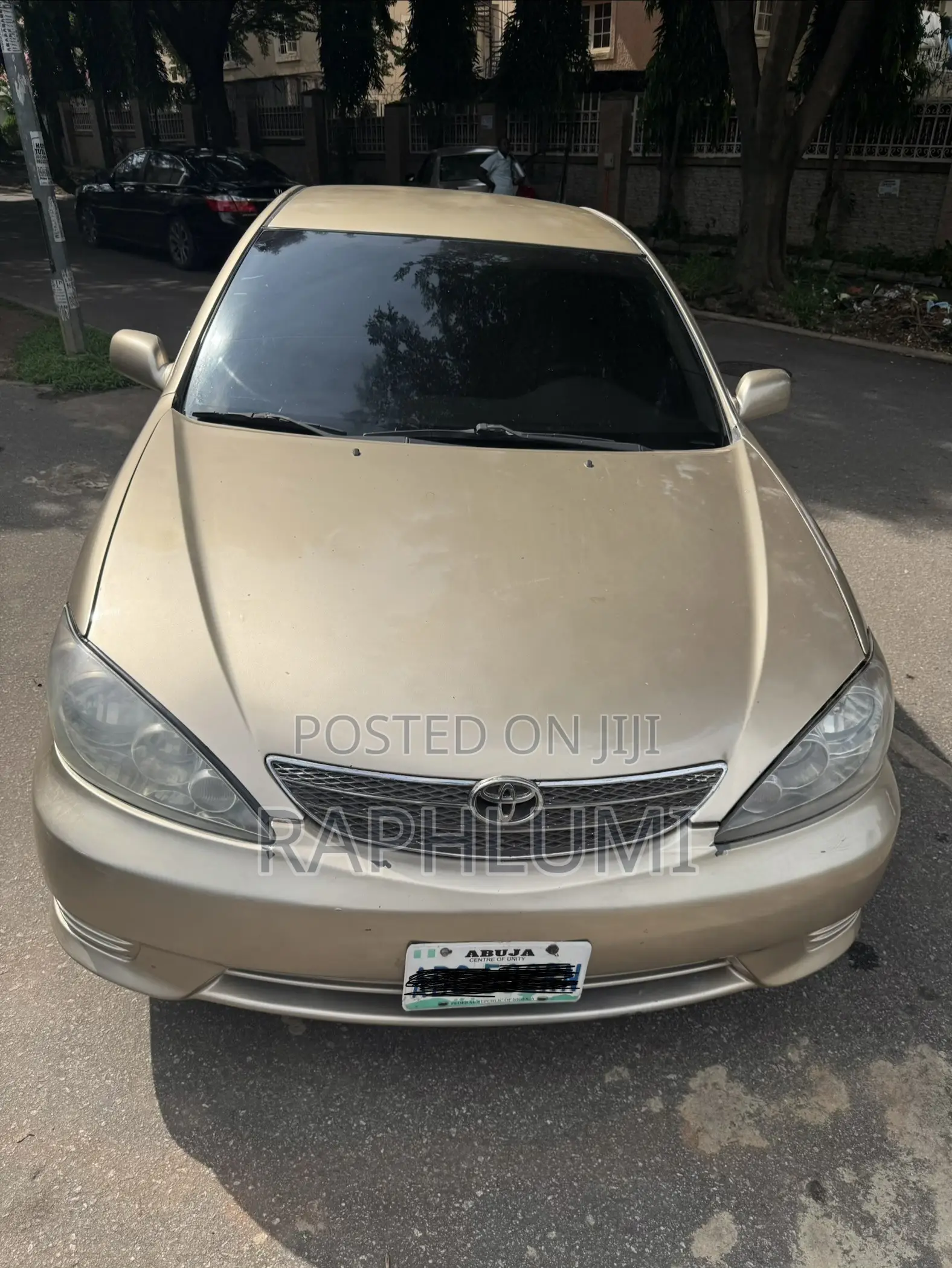 Toyota Camry 2006 Gold