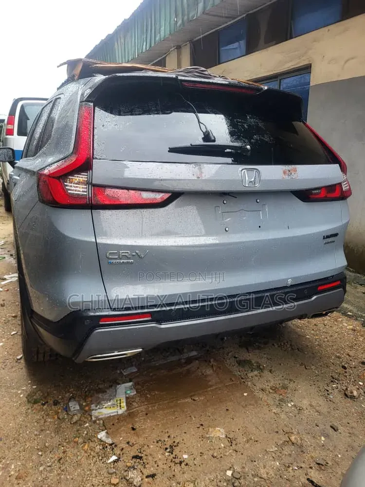 2025 Honda CRV Back Glass Available Installed at Chimatex
