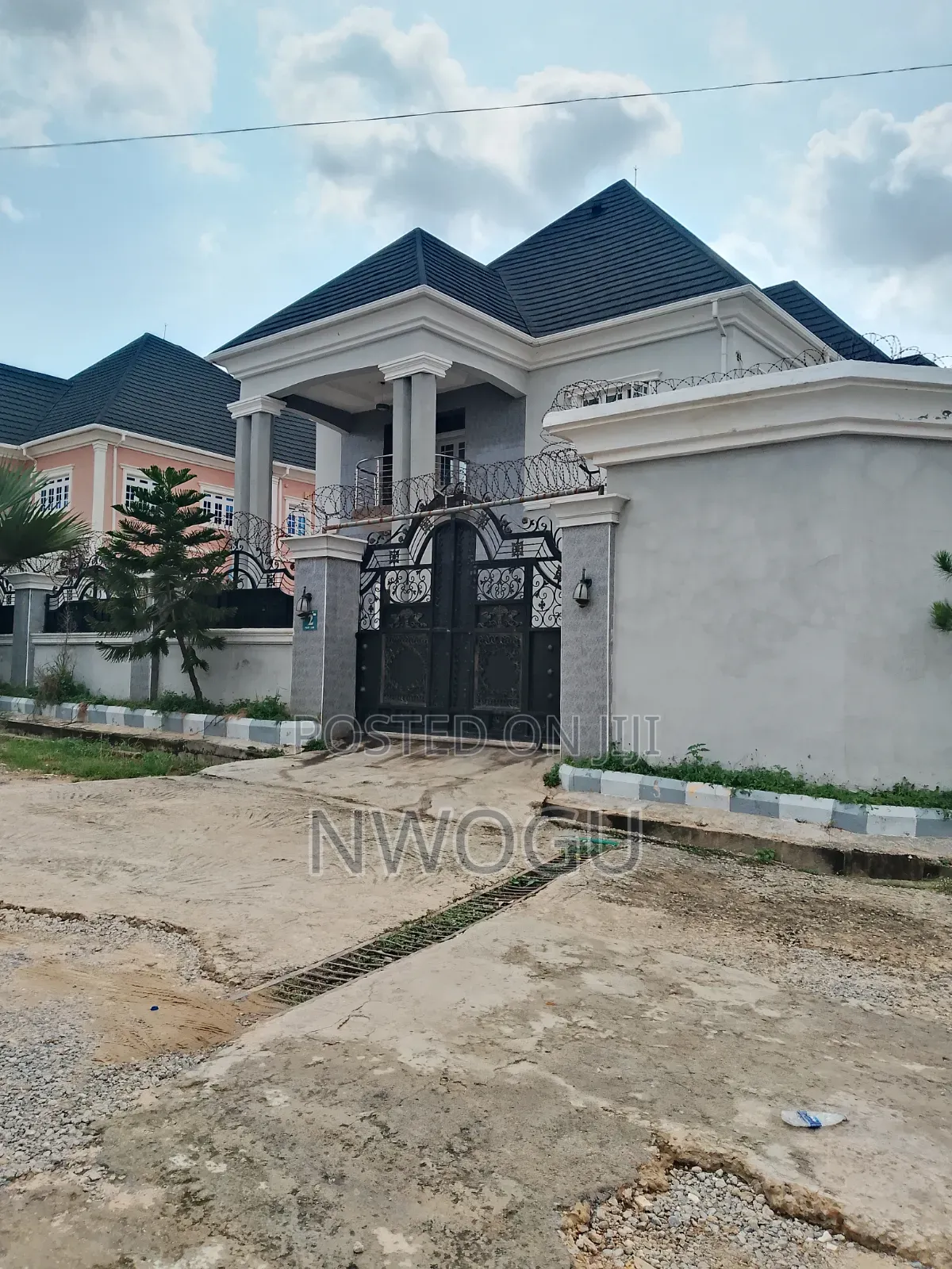 Furnished 4bdrm Duplex in Lokogoma for sale