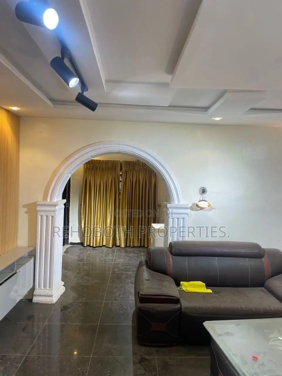 4bdrm Bungalow in Oke Ibukun, Akala Express for rent