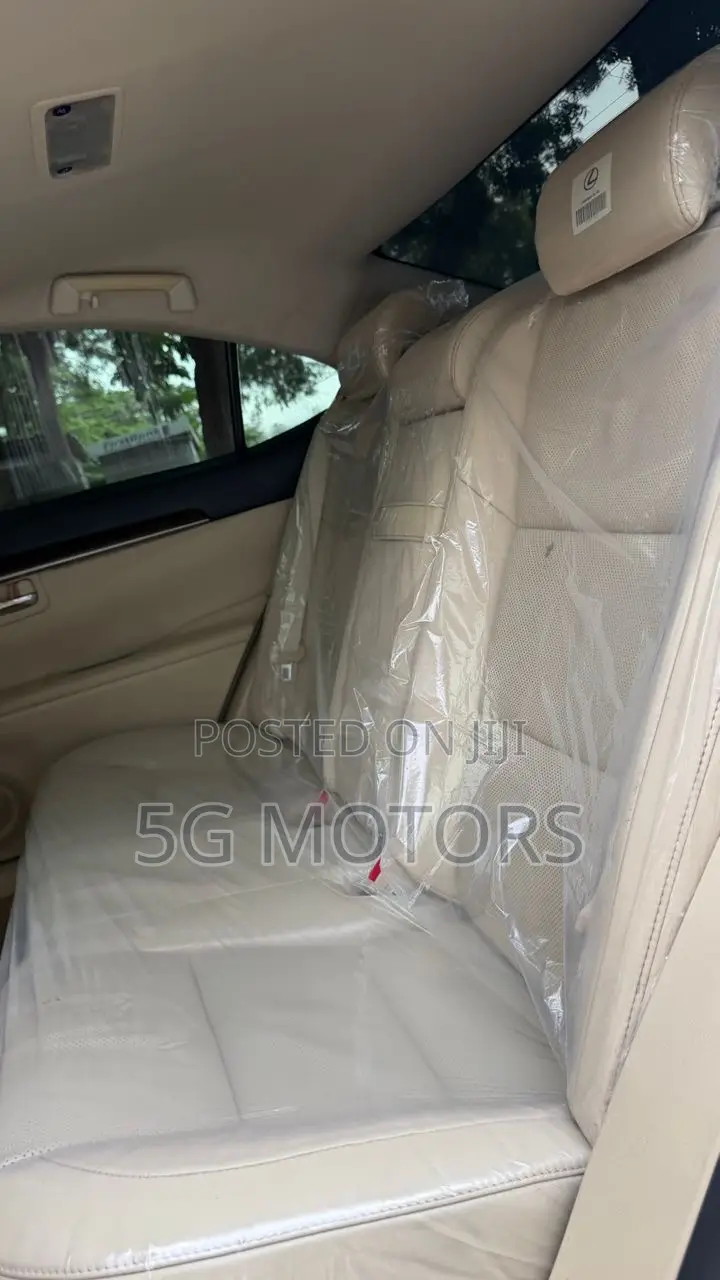 Lexus ES 350 FWD 2016 White