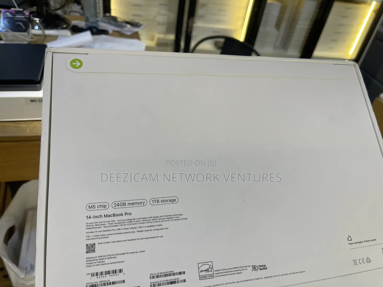 New Laptop Apple MacBook Pro 2026 M5 Max 48GB Apple M5 Max SSD 2T