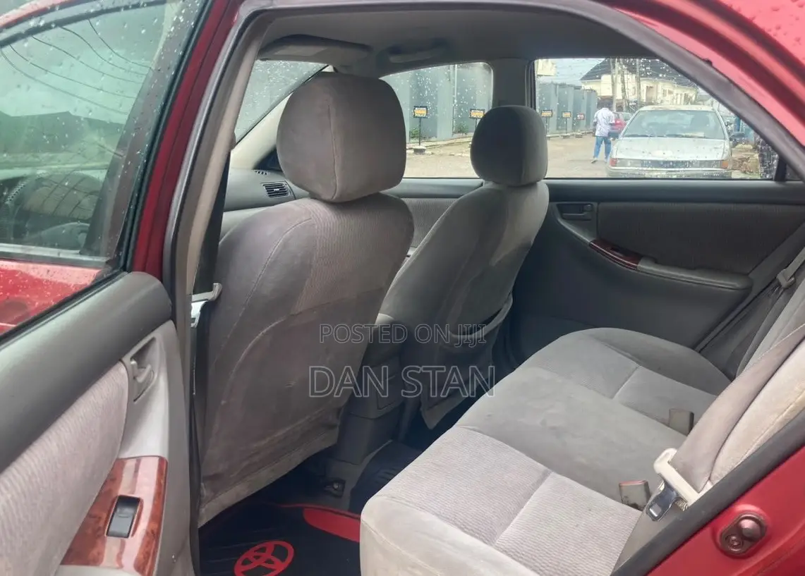 Toyota Corolla 2005 Red