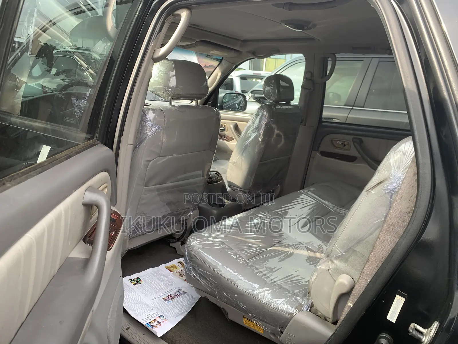 Toyota Sequoia Limited 4dr SUV 4WD (4.7L 8cyl 4A) 2004 Black