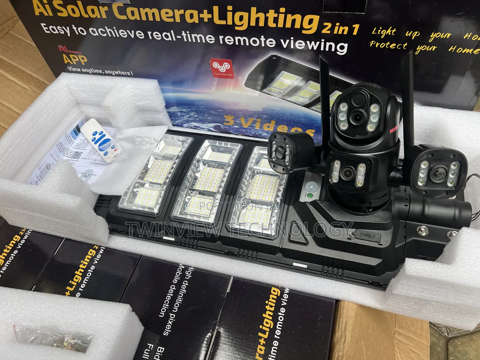Solar Streetlight V380pro ()Ai PTZ 3lens Camera