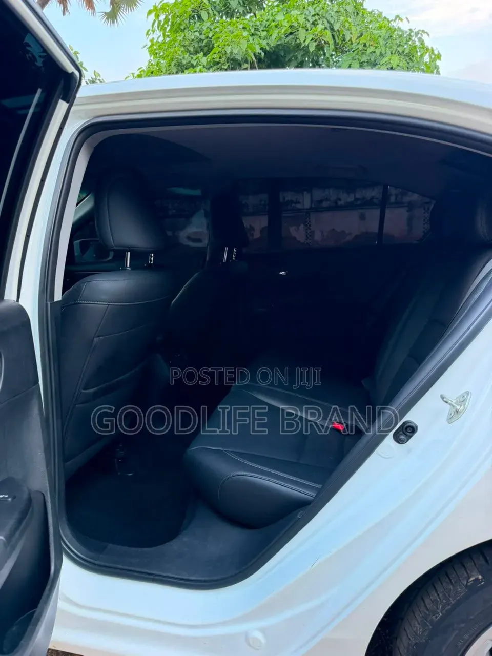 Honda Accord Sport 4dr Sedan (2.4L 4cyl 6M) 2015 Off white