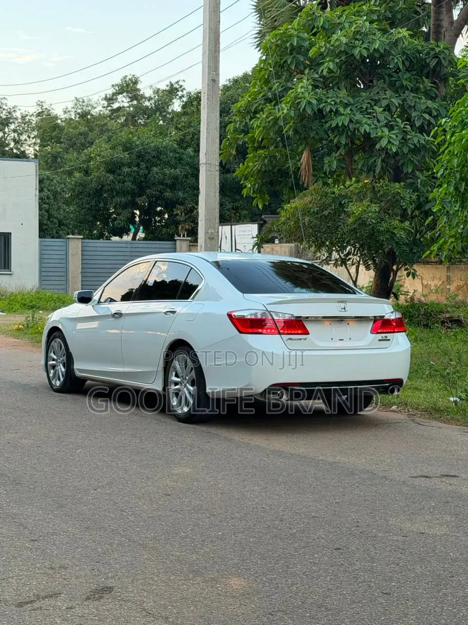 Honda Accord Sport 4dr Sedan (2.4L 4cyl 6M) 2015 Off white