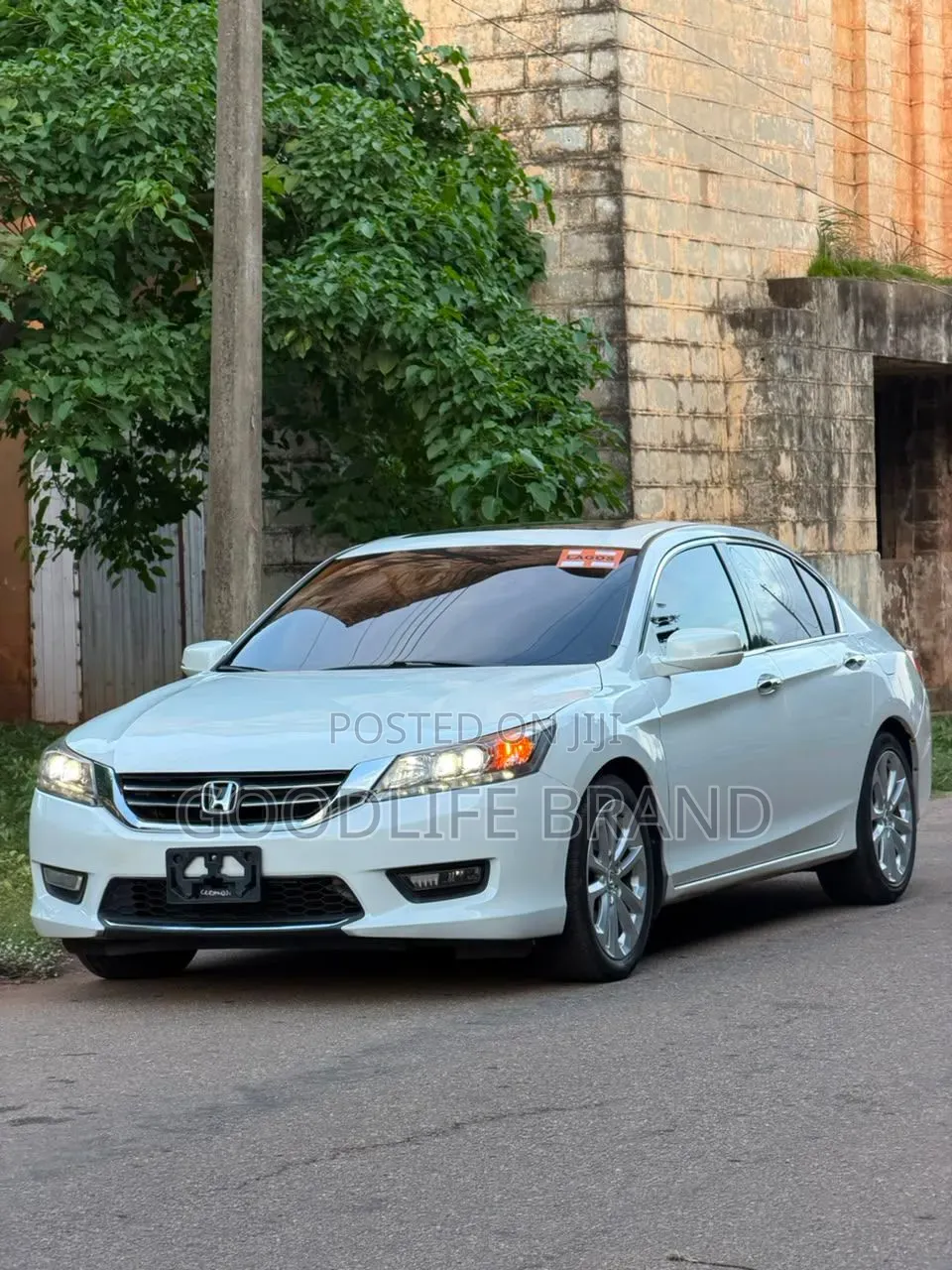Honda Accord Sport 4dr Sedan (2.4L 4cyl 6M) 2015 Off white
