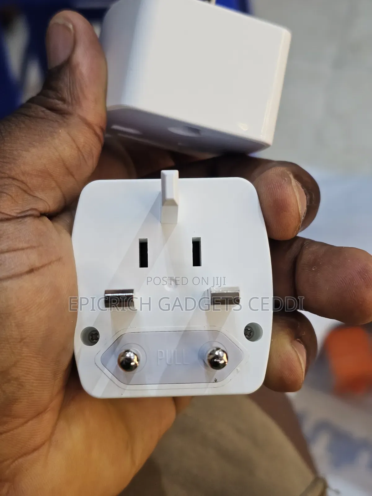 LDNIO Universal Travel Adapter UK, US, Australia and Europe