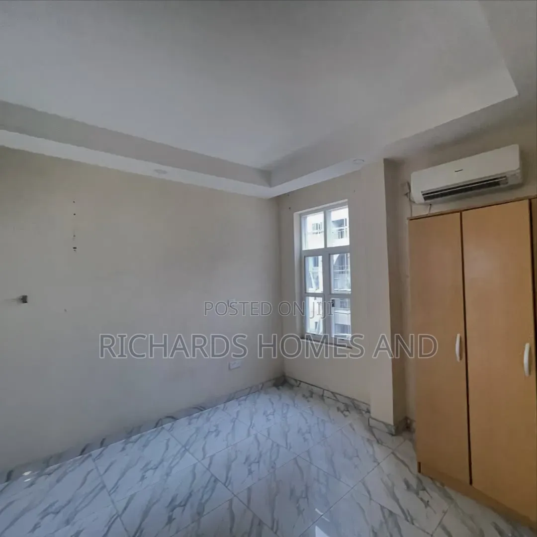 1bdrm Apartment in Victoria Island Extension for rent