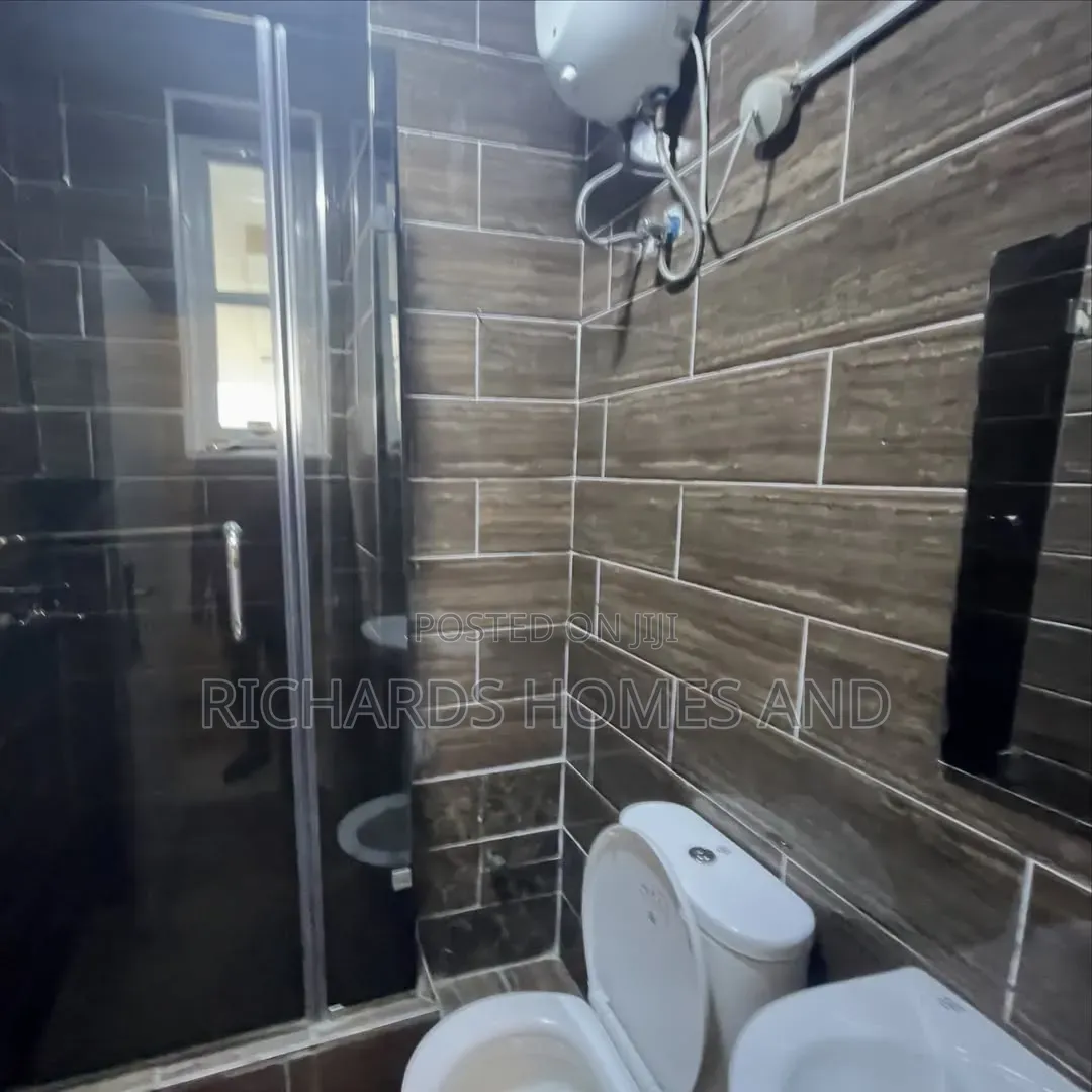 1bdrm Apartment in Victoria Island Extension for rent