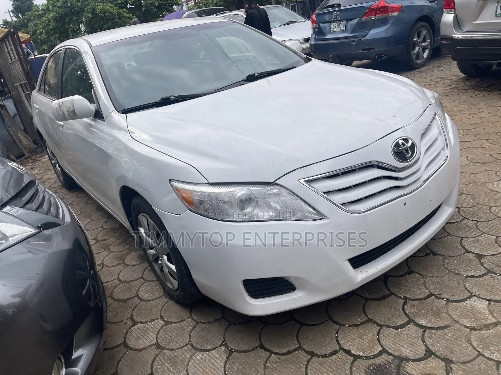 Toyota Camry LE 4dr Sedan (2.5L 4cyl 6AM) 2010 White