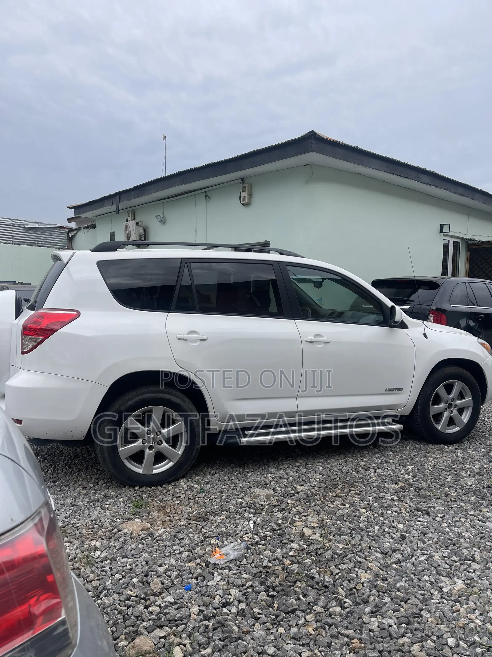 Toyota RAV4 Limited V6 2008 White