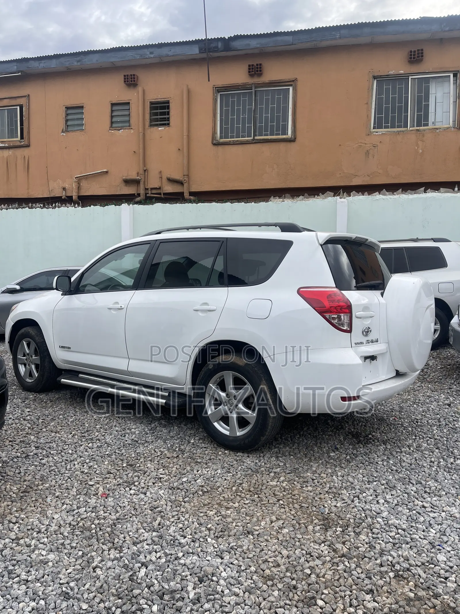 Toyota RAV4 Limited V6 2008 White