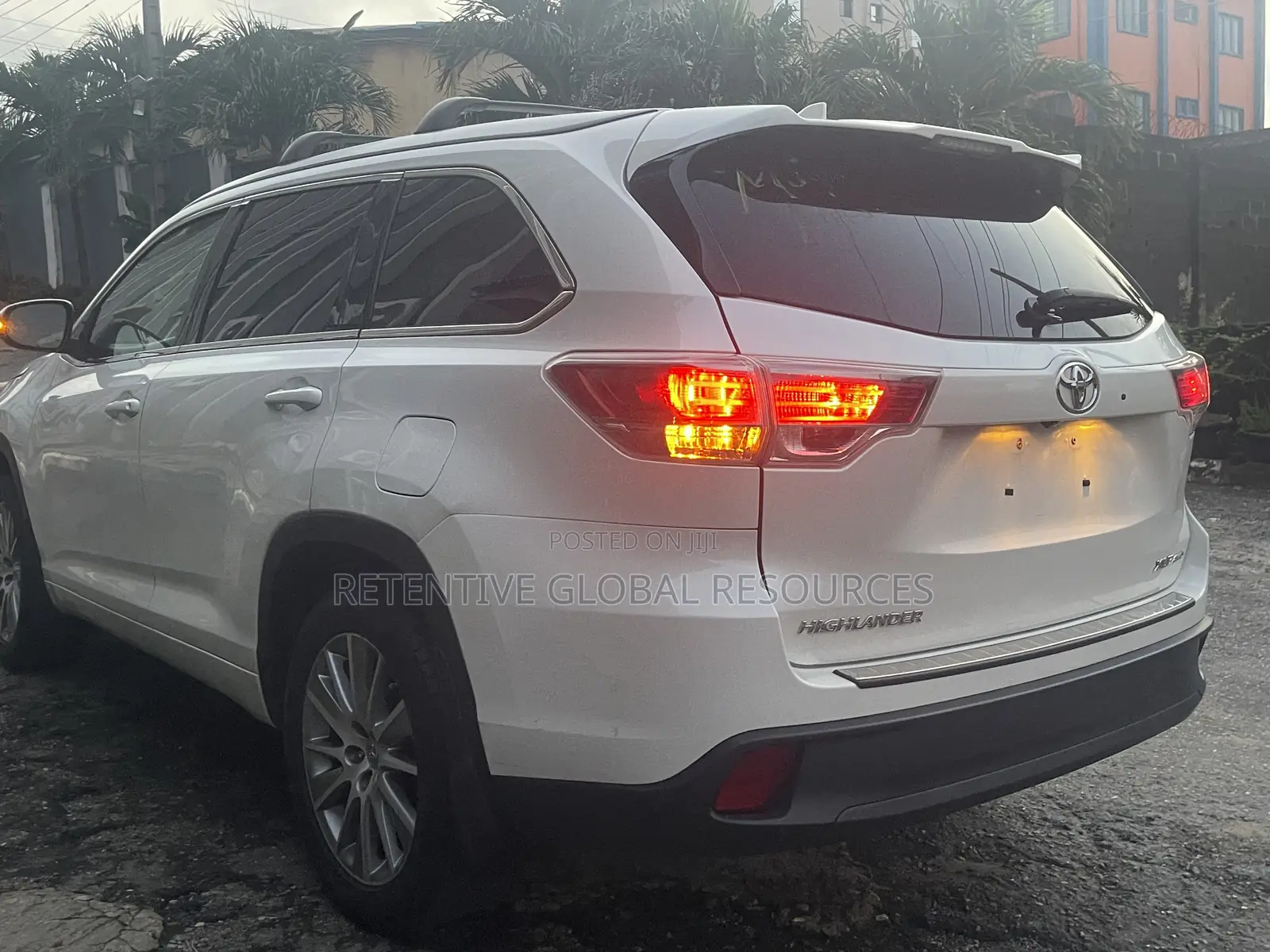 Toyota Highlander XLE V6 4x2 (3.5L 6cyl 6A) 2016 White