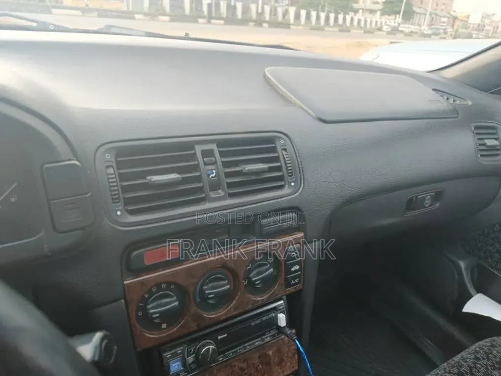 Honda Accord 2000 Blue