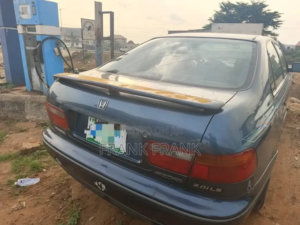 Honda Accord 2000 Blue