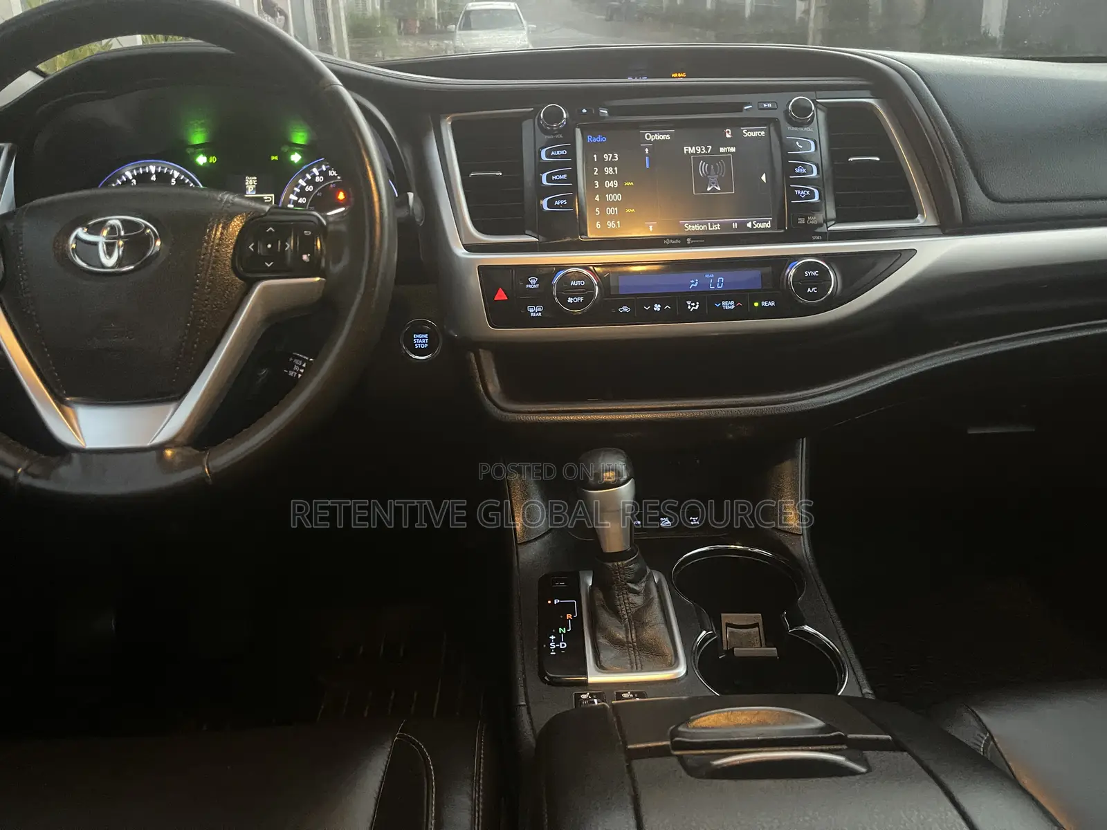 Toyota Highlander XLE V6 4x2 (3.5L 6cyl 6A) 2016 White
