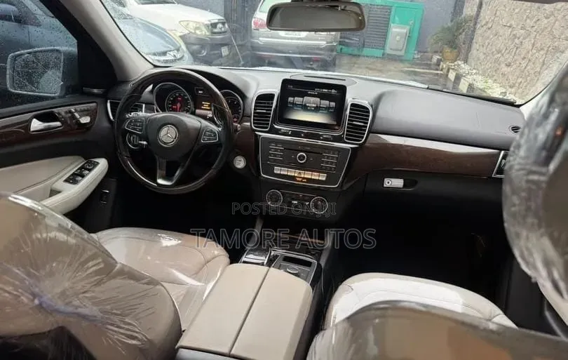 Mercedes-Benz GLE-Class 2018 Silver