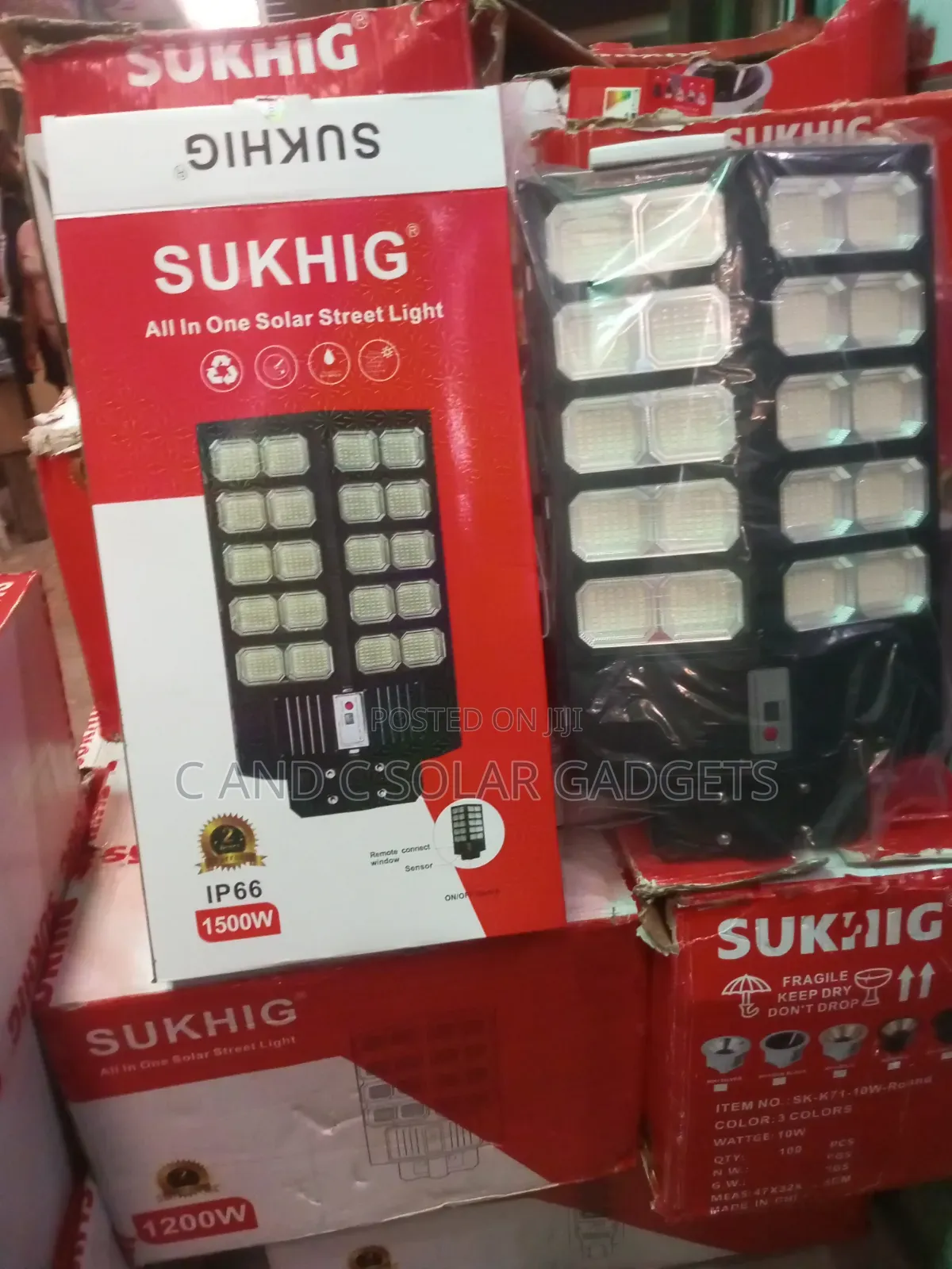 1500 Watts All in One SUKHIG Solar Street Light 20 Eyes