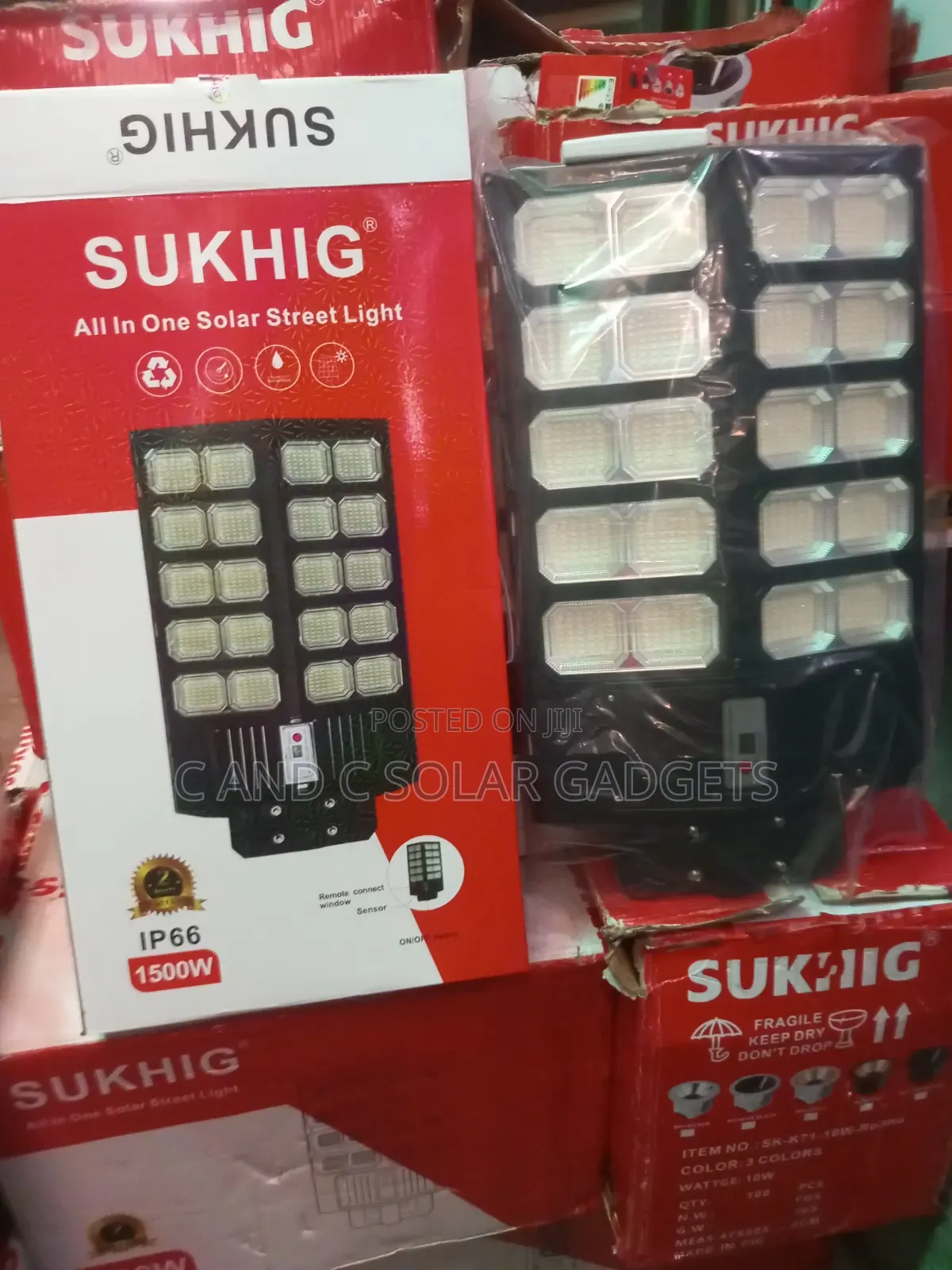 1500 Watts All in One SUKHIG Solar Street Light 20 Eyes