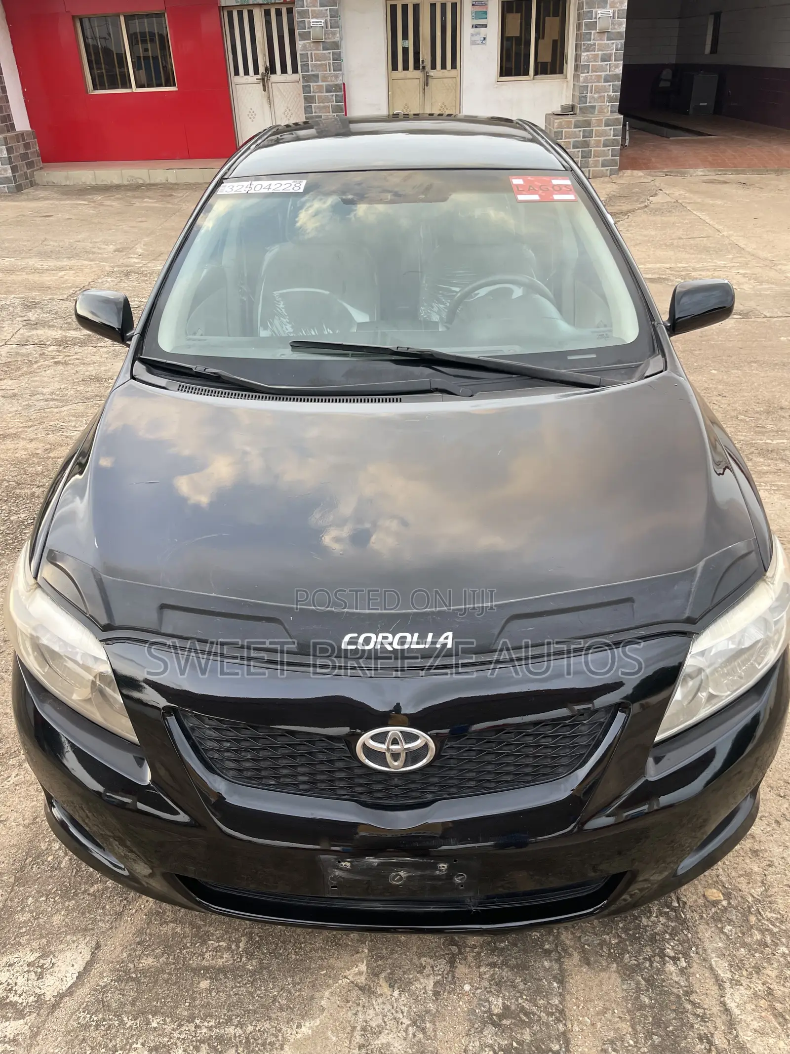 Toyota Corolla LE 4dr Sedan (1.8L 4cyl 4A) 2010 Black
