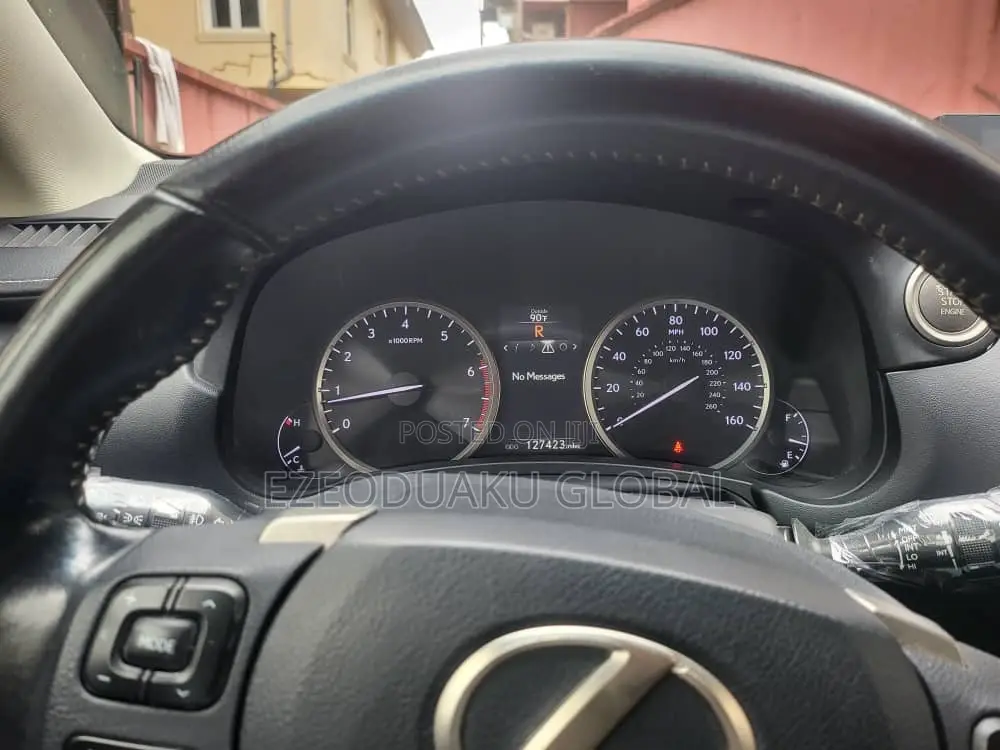 Lexus NX 200 FWD 2017 Gold