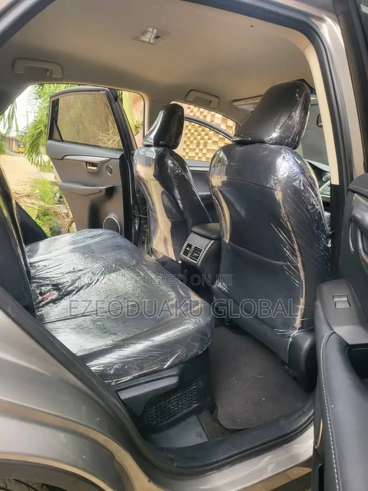 Lexus NX 200 FWD 2017 Gold